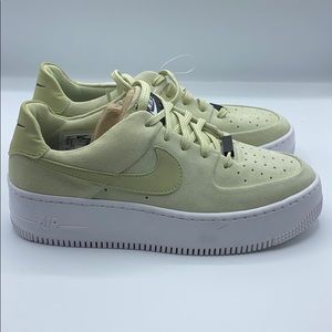 Nike Womens Air Force 1 Sage Low 'Olive Aura'